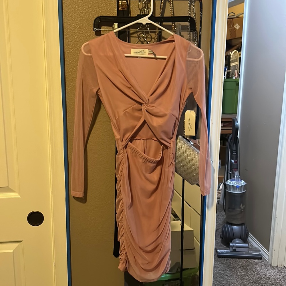 Women’s dress